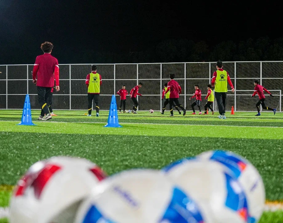 0-8惨败，中国女足官微：正视差距，珍惜与世界强队过招的机会