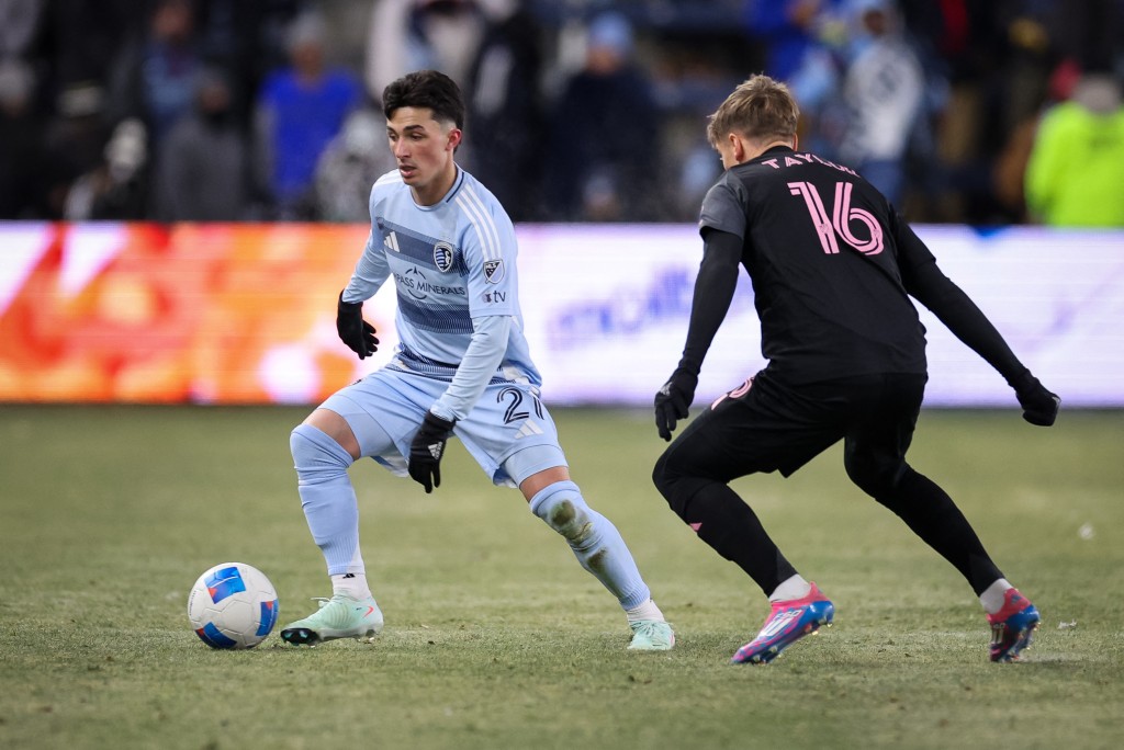 榜首战！中国女排赢酣畅淋漓一胜 李盈莹的替补揽得分王